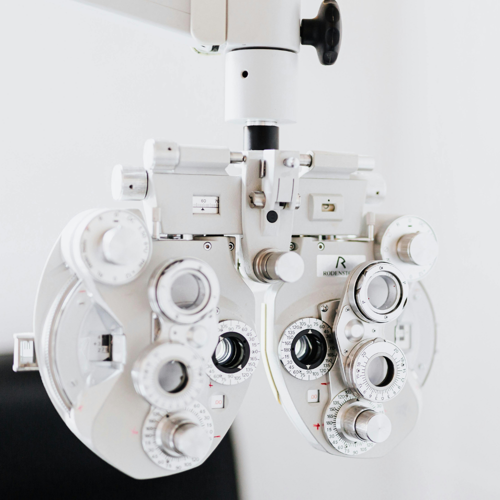 Comprehensive Eyeglass Exams